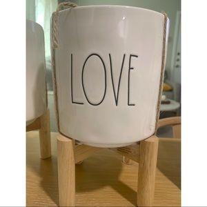 SOLD Rae Dunn planter